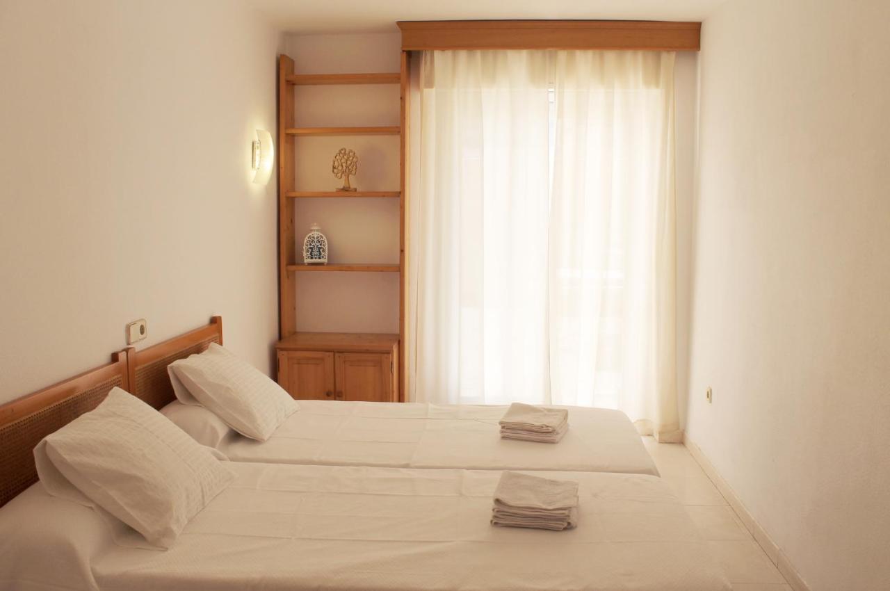 Marbi Apartment Кала Милор Екстериор снимка
